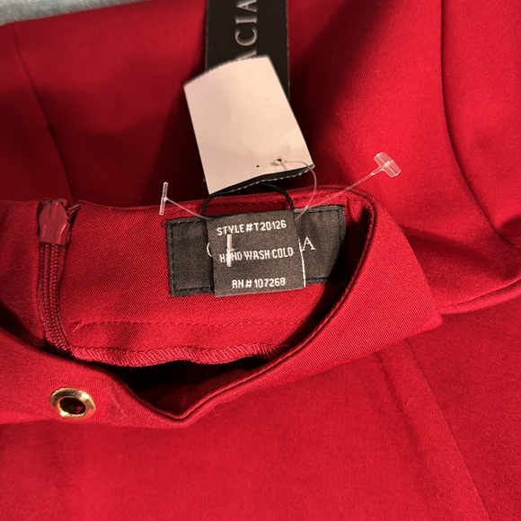 Gracia cranberry red hi low peplum mock neck size M back zip top - Picture 4 of 9